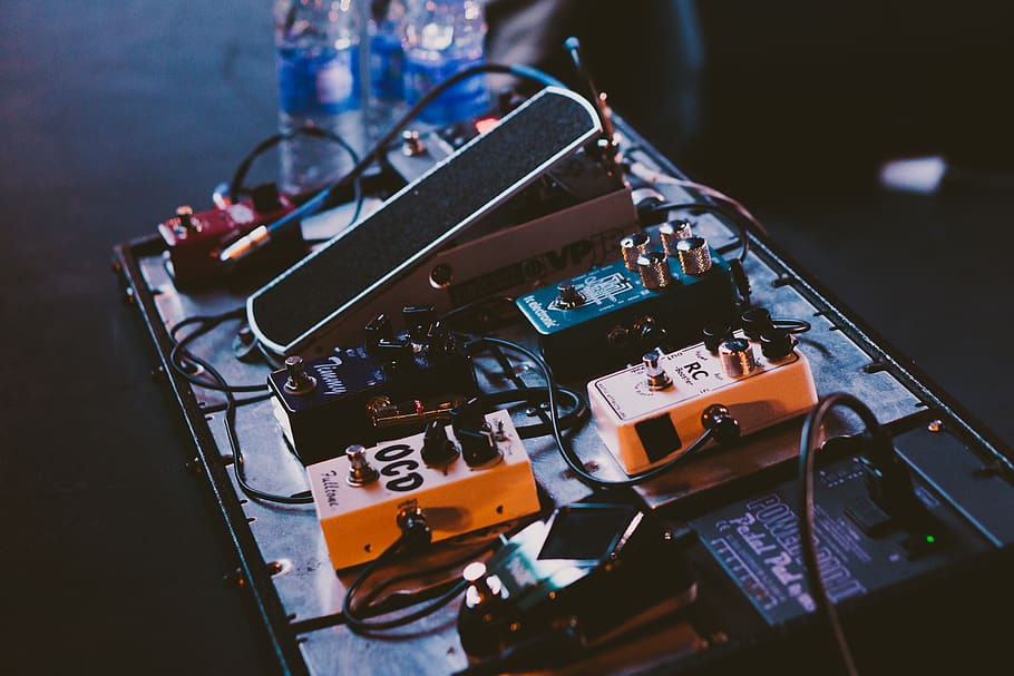 Guitar Effects Pedals & Processors