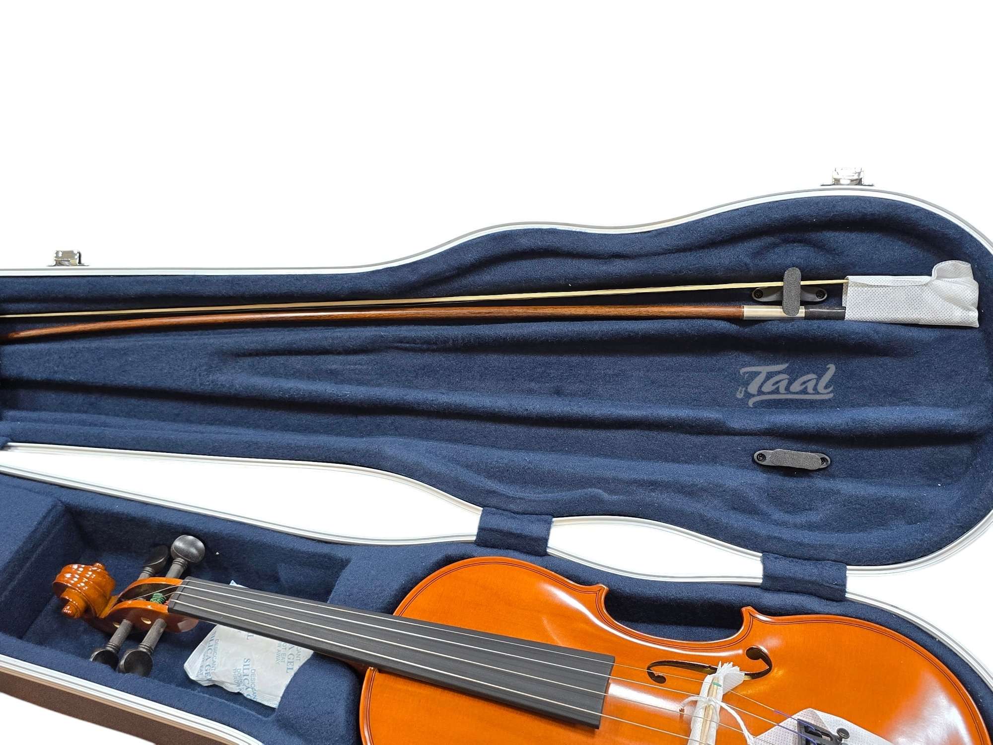 YAMAHA VIOLIN - ACOUSTIC - V3SKA - WITH BOX - BOW SET.