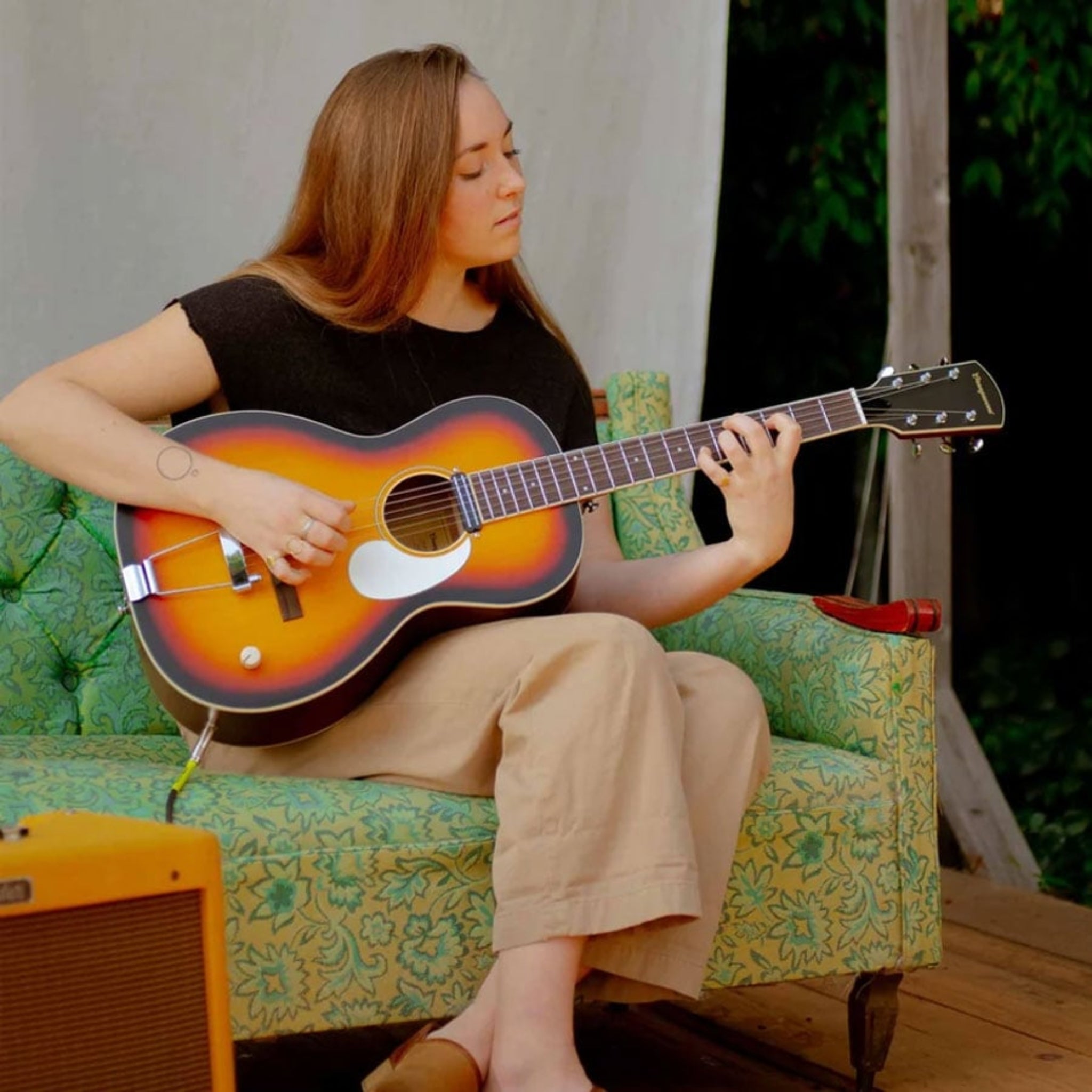 Acoustic Guitar Orangewood Juniper Live