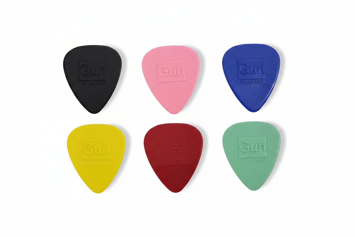 GUITAR PICKS1