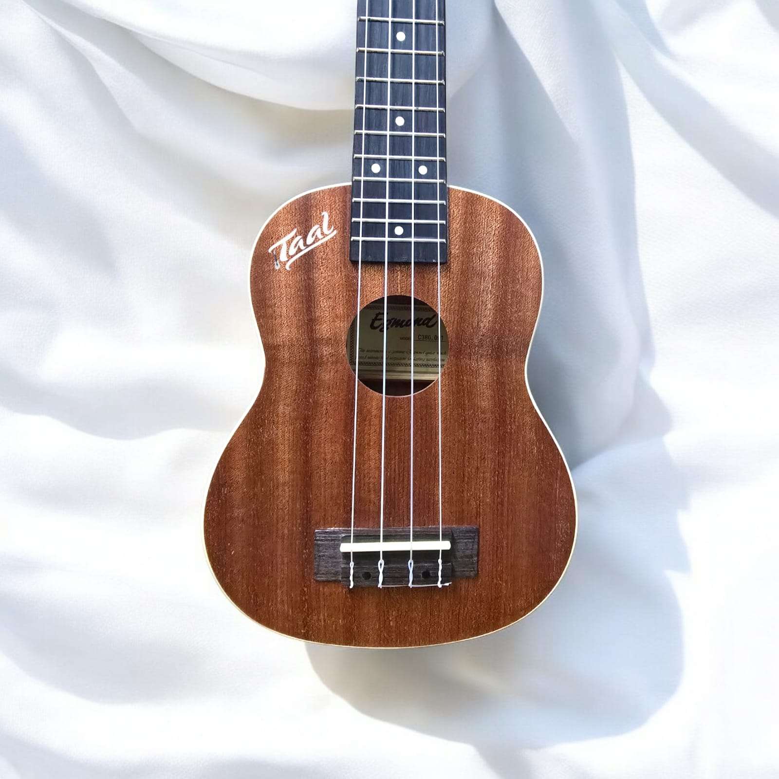 Egmond 21-Inch Soprano Ukulele - Taal Musicals